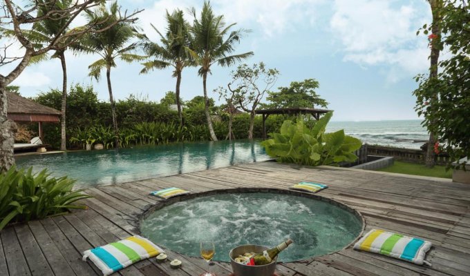 Indonesie Bali Location Villa Canggu au bord de mer avec piscine privée et personnel