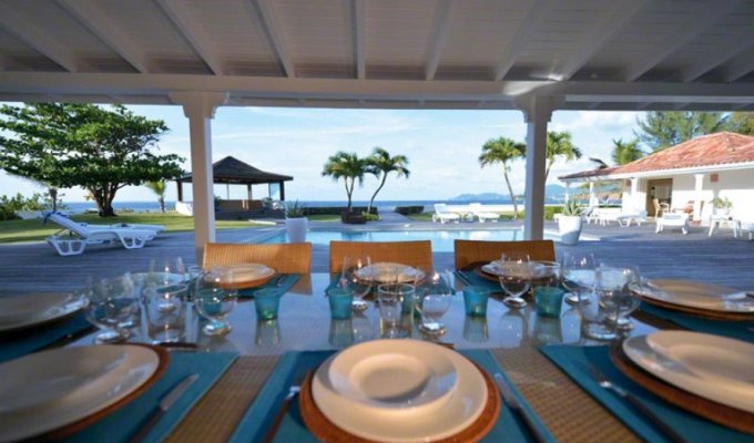 Location Villa de Luxe avec piscine privée directement sur la plage de Baie Rouge - Saint Martin - Terres Basses - Caraibes - Antilles Françaises