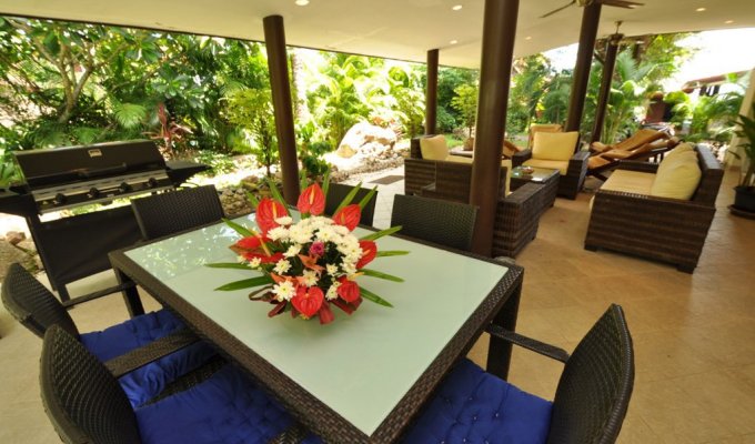 Koh Samui Location Vacances Villa avec piscine dans un jardin tropical en Thailande