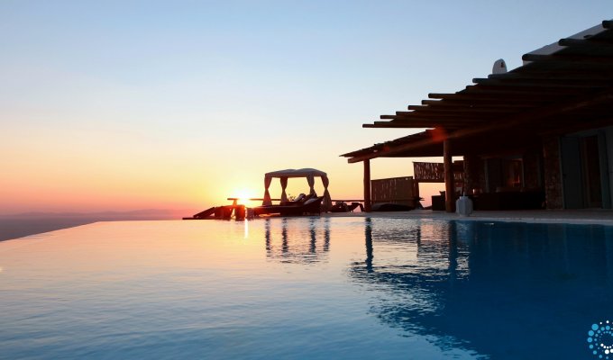 Location villa Mykonos  vue incroyable sur la mer Egée Grece
