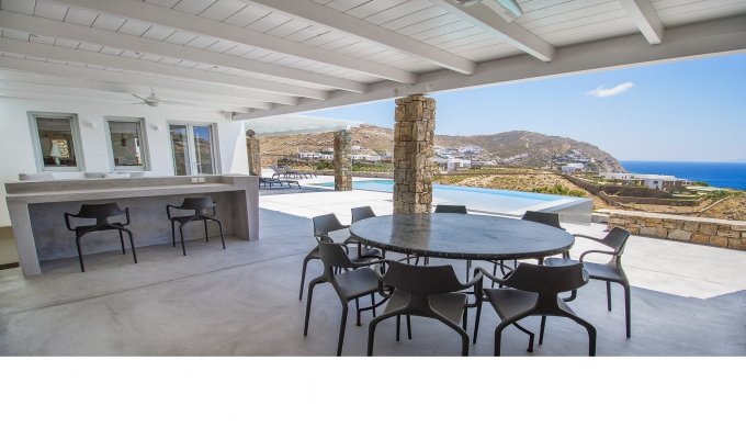 Grece Location Villa Mykonos avec piscine et à 300m de la belle plage d'Elia