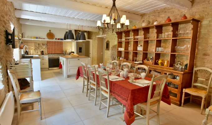 Provence location villa luxe Luberon avec piscine privee chauffee et personnel à Gordes