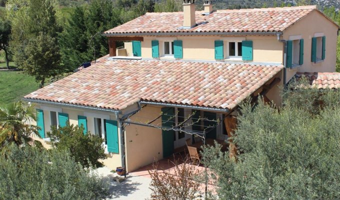 Mont Ventoux location villa Provence avec piscine et spa