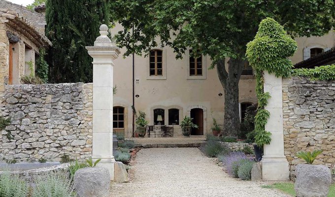 Provence location villa Luberon avec piscine chauffee