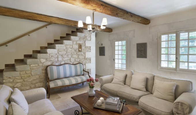 Location villa luxe Saint Remy de Provence avec piscine privee chauffee et personnel