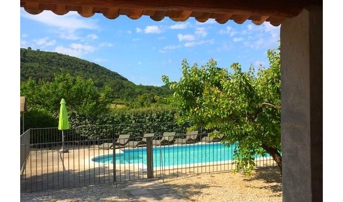 Mont Ventoux location villa Provence avec piscine et spa