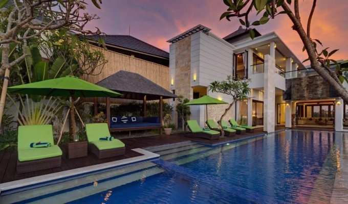 Indonesie Bali Location Villa Canggu en bord de mer à 300m de la plage de Pererenan et avec personnel