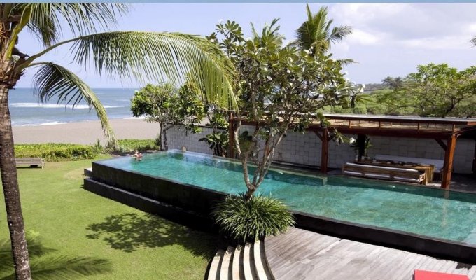 Indonesie Bali Location Villa Canggu en front de mer avec jacuzzi et personnel