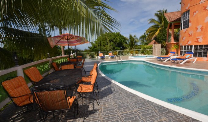 Jamaique Location Villa de Luxe à Montego Bay  9 chambres avec piscine privée sur la côte Nord