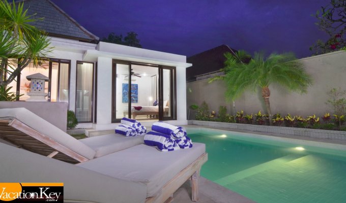 Indonesie Bali Location Villa Sanur à 5mins de la plage avec piscine privée et personnel