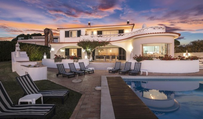 Location Villa Luxe Vale do Lobo avec piscine chauffée, vue sur l'océan et proche du Golf, Algarve