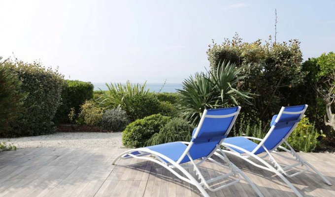 Vendee Location Villa Luxe Les Sables d'Olonnes vue sur mer avec piscine intérieure chauffée