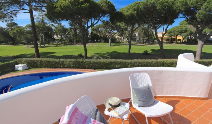 Location Villa Algarve Vilamoura avec piscine privée et vue sur le Golf