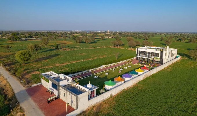 Location villa Jaipur Rajasthan avec piscine privée, chef et petit-déjeuner  