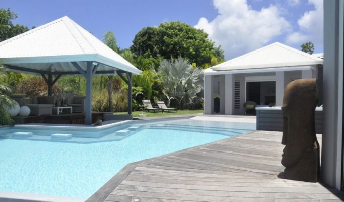Location villa de vacances luxueuse à St-François en Guadeloupe avec piscine privée 