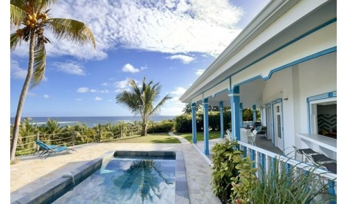 Location villa créole à St-François en Guadeloupe avec superbe vue sur mer 
