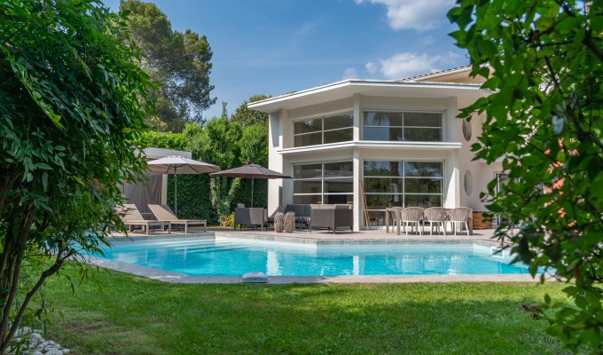 Languedoc Roussillon location villa Montpellier avec piscine privée 