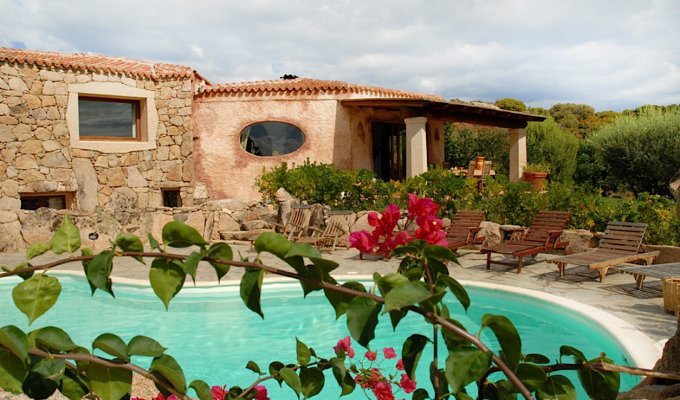 LOCATION VACANCES SARDAIGNE  - Villa de Luxe avec piscine privée près de la Costa Smeralda - ITALIE
