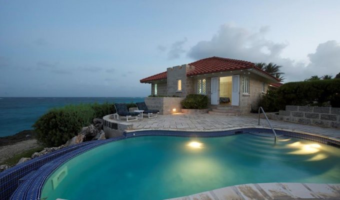 Location Villa Ile de la Barbade sur la plage piscine privée St Philip Caraibes 