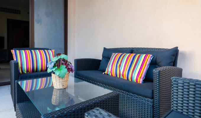 Location Appartement Dubaï au Panorama Vue Golf & Piscine 