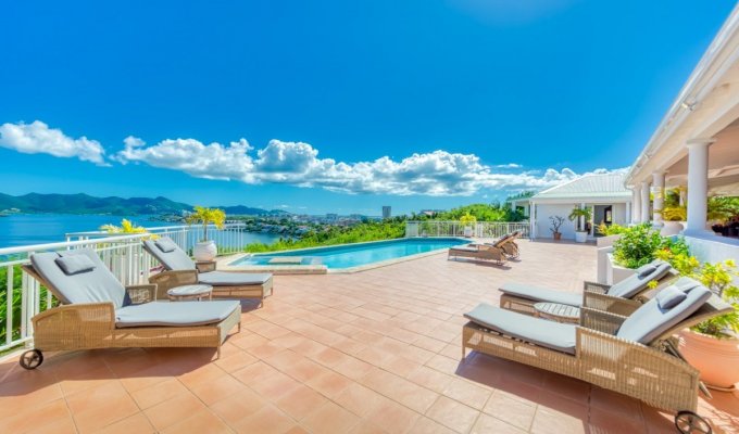 Location Villa de Luxe avec piscine privée - Simpson Bay Lagoon - Saint Martin - Terres Basses - Caraibes - Antilles Françaises
