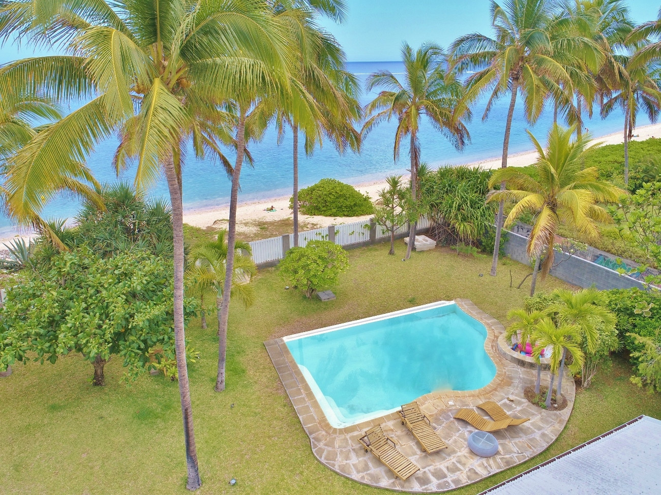 Location villa Saint Gilles les Bains sur la plage de la Saline les[....]