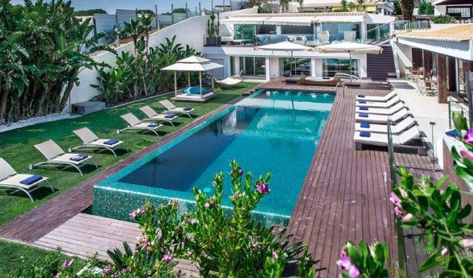Location Villa Luxe Portugal Albufeira avec piscine privée à débordement & personnel et accès direct à la plage, Algarve