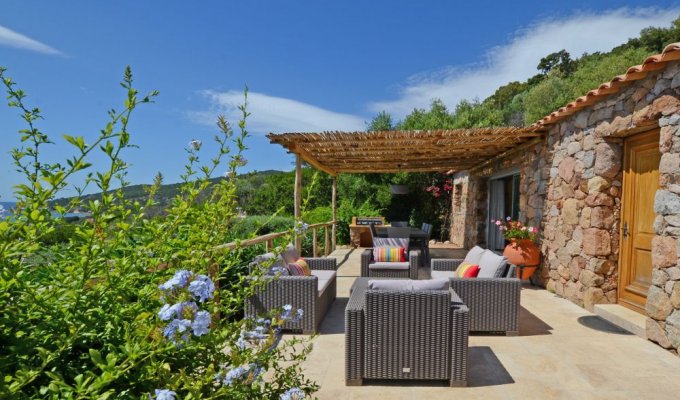 Location Vacances Villa Ste Lucie De Porto Vecchio Charme Classée 5* Piscine Partagee Jacuzzi Vue Mer En Corse Du Sud