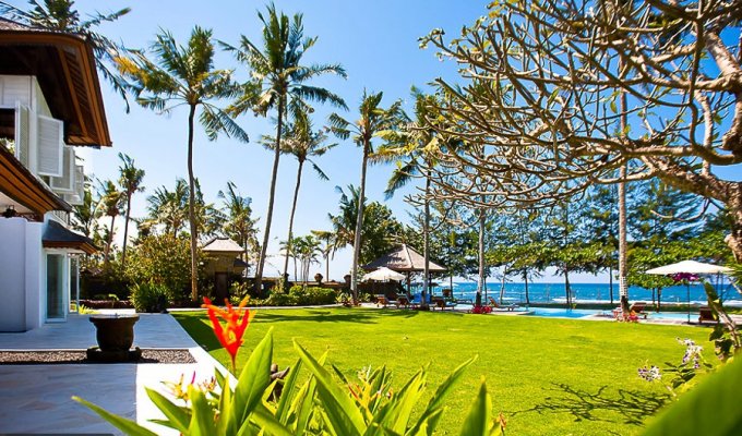 Indonesie Bali Location Villa en front de mer à Ketewel avec jacuzzi et personnel
