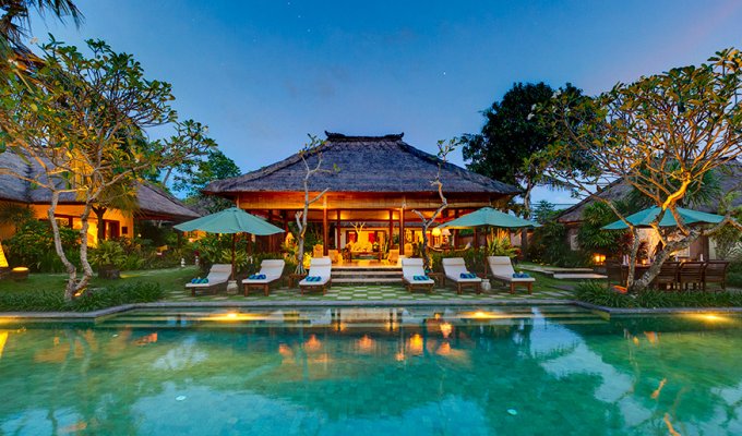 Indonesie Bali Location Villa Umalas proche de la plage avec piscine privée et personnel