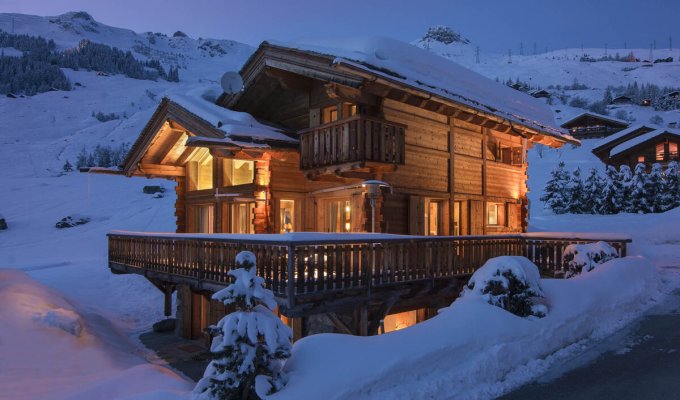 Location chalet de luxe près de la station de ski Verbier dans le canton de Valais en Suisse