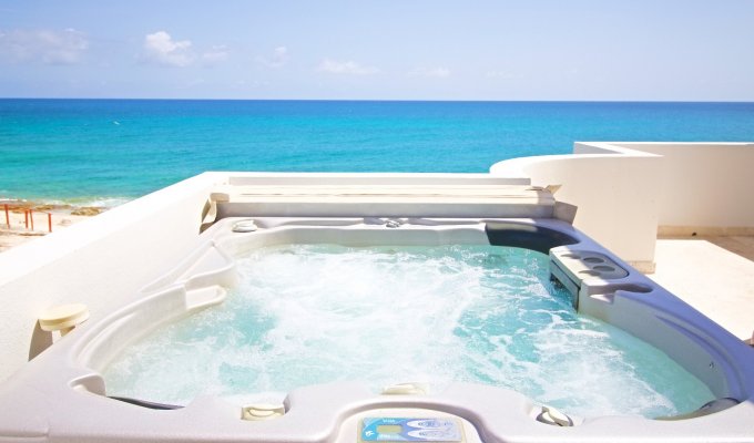 St Maarten Location Villa Cupecoy  Shore pointe Piscine Jacuzzi accès plage Cupecoy 