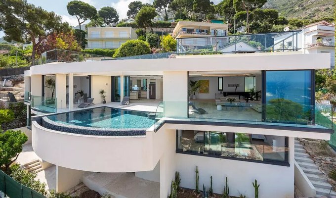 Location Villa de Luxe Cote d Azur Eze entre Nice et Monaco proche plage vue sur mer