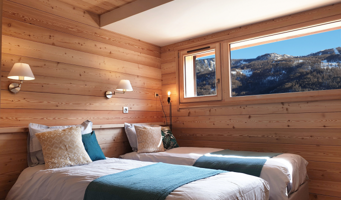 Location Chalet Luxe Serre Chevalier Alpes du Sud  pied des pistes sauna service de conciergerie