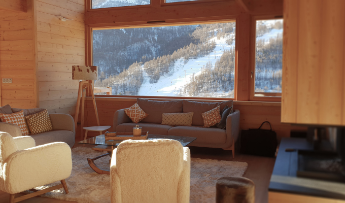 Location Chalet Luxe Serre Chevalier Alpes du Sud  pied des pistes sauna service de conciergerie