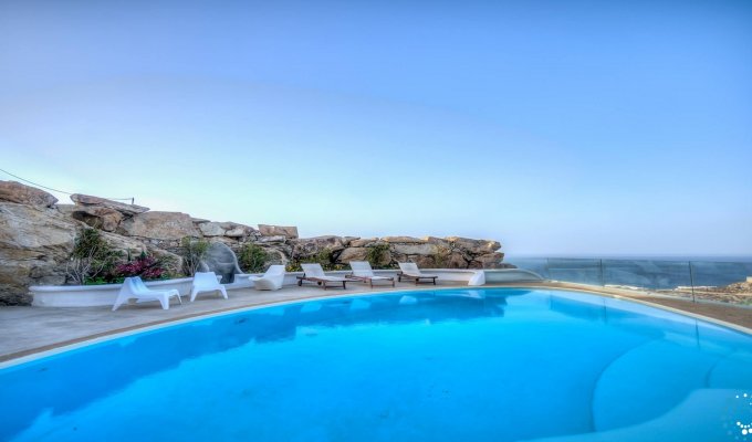 Location villa Mykonos avec vue sur la mer et à 10 min de la ville de Mykonos