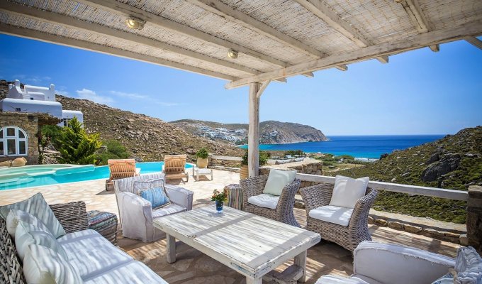 Location villa vacances Grece proche de la plage d'Agrari, Mykonos