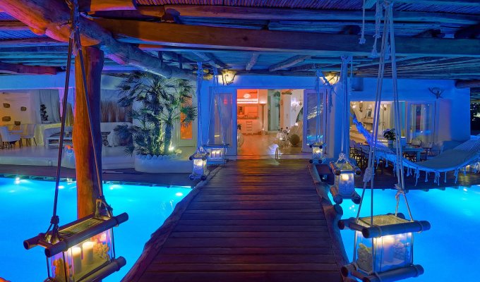Grece Location villa Mykonos en front de mer avec piscine privée