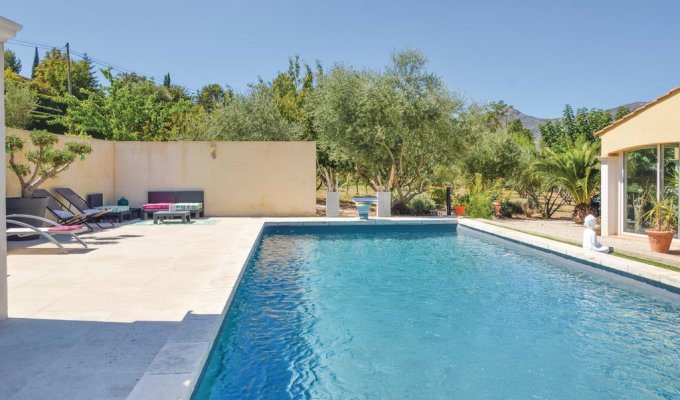 Cassis location villa Provence Bord de Mer avec piscine privee