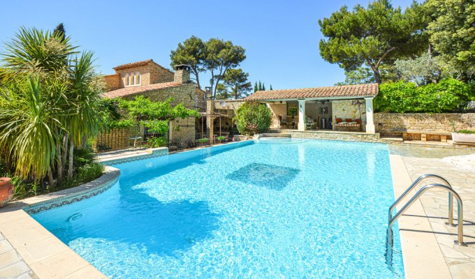 Location villa luxe  Saint Remy de Provence avec piscine privee & personnel
