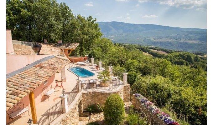 Provence location villa luxe Luberon avec piscine privee & personnel