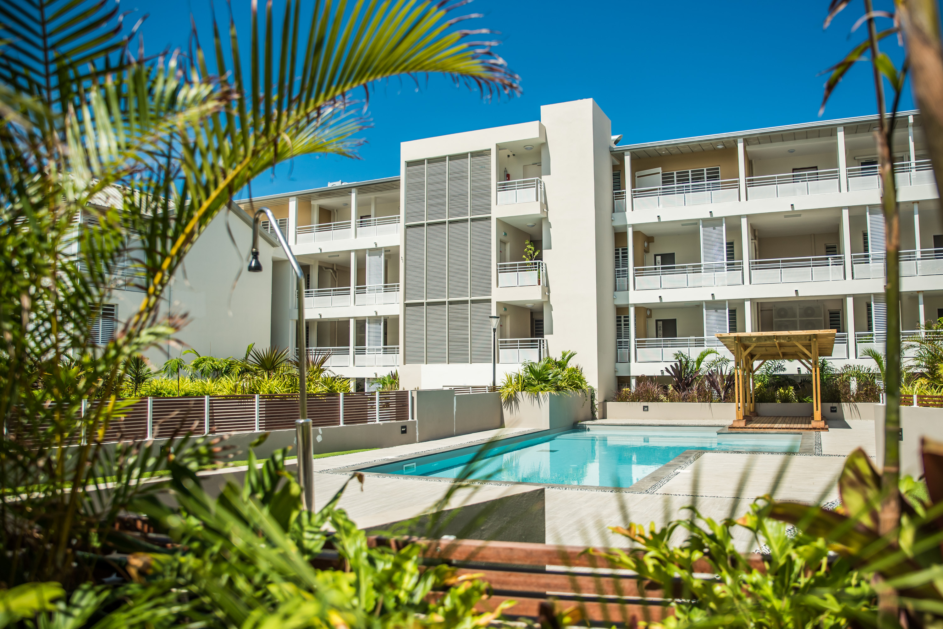 Location appartement en résidence à L'Ermitage-Les-Bains avec piscine[....]
