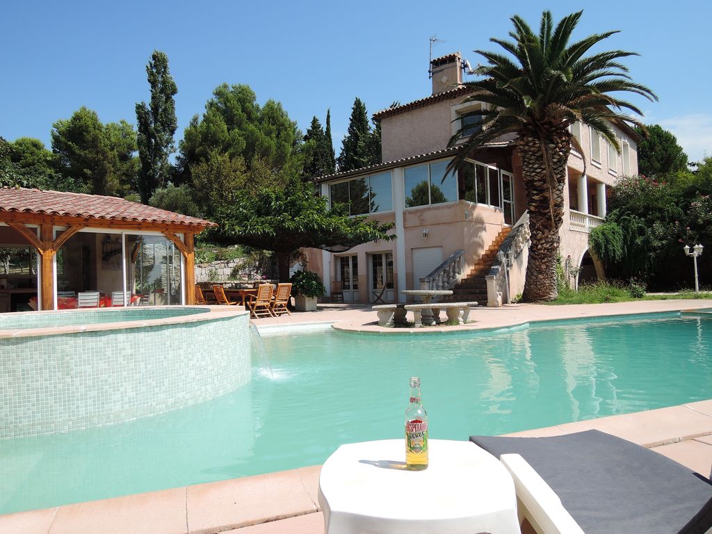 Aix en Provence location villa luxe Provence avec piscine privee et[....]