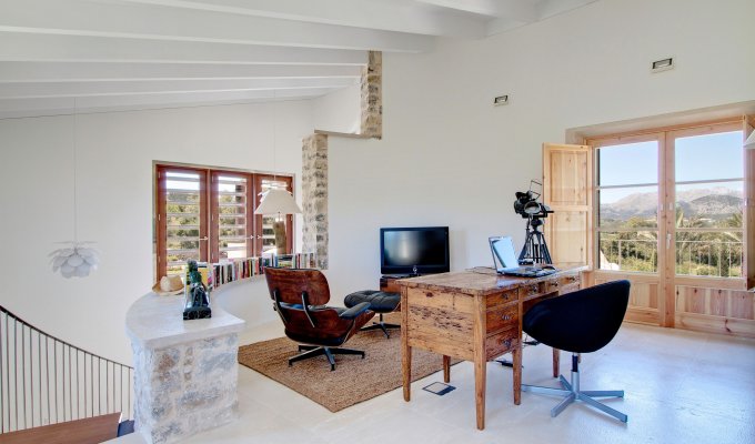 Iles Baléares Location villa luxe à Majorque Alcudia piscine chauffée vue baie