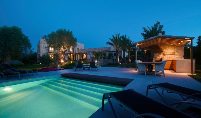 Iles Baléares Location villa luxe à Majorque Alcudia piscine chauffée vue baie