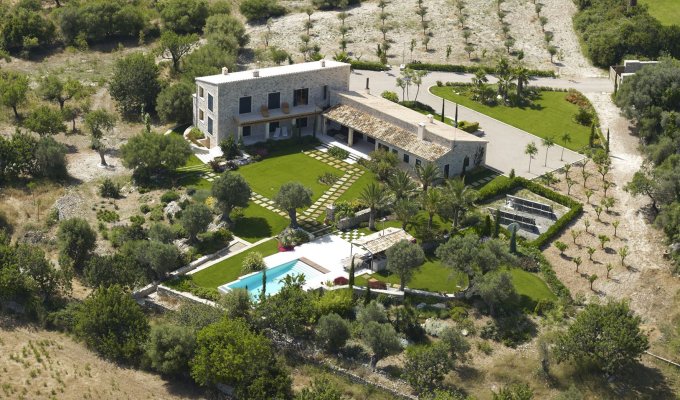 Iles Baléares Location villa luxe à Majorque Alcudia piscine chauffée vue baie
