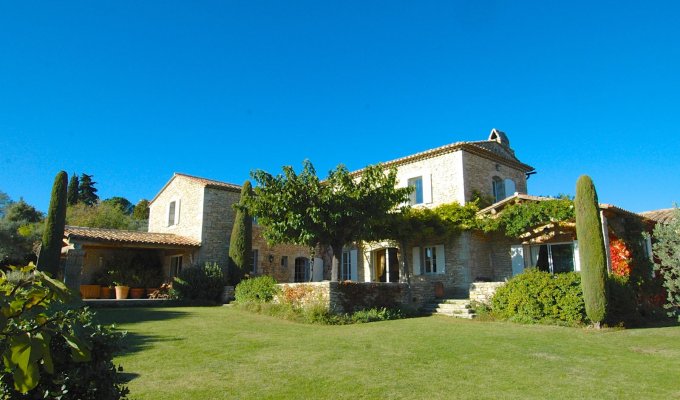 Provence location villa luxe Luberon avec piscine privee à Gordes