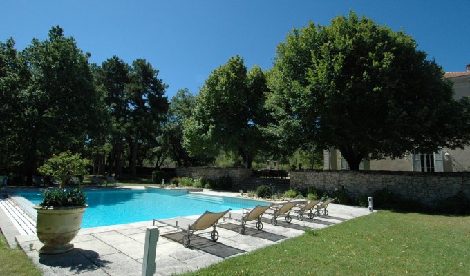 Provence location villa luxe Luberon avec piscine privee