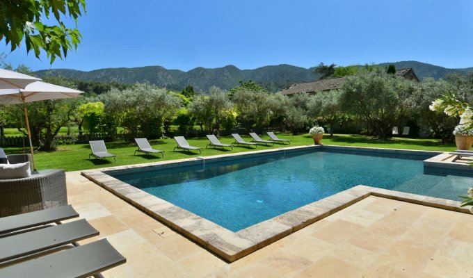 Provence location villa luxe Luberon avec piscine privee chauffee & personnel