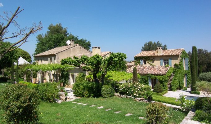 Location villa luxe Saint Remy de Provence avec piscine privee